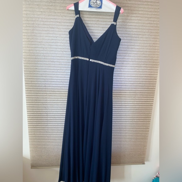 Size 8 ⭐️ALTERED BRIDESMAID DRESS - Picture 8 of 9